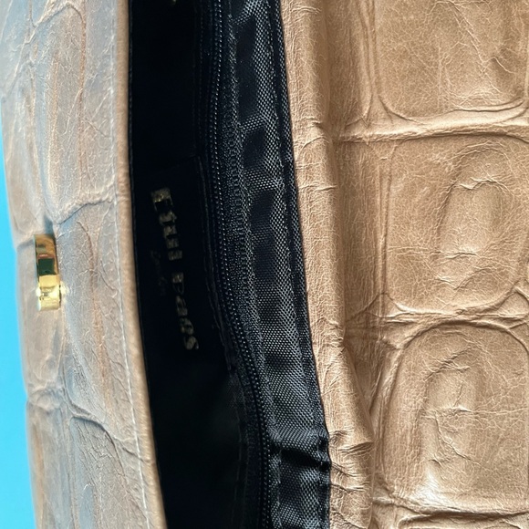 Vintage Leather Clutch - Picture 4 of 4